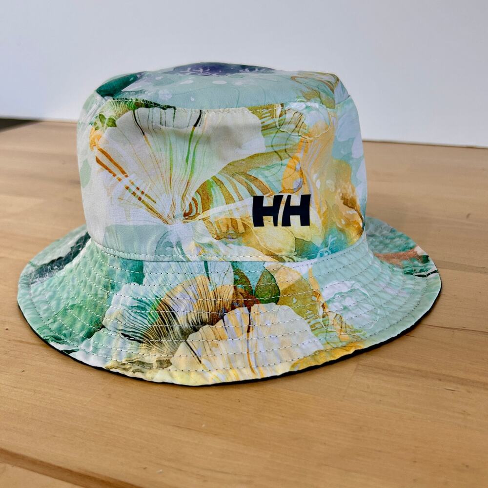 Helly Hansen Bucket Hat Reversible Lightweight EUC Travel